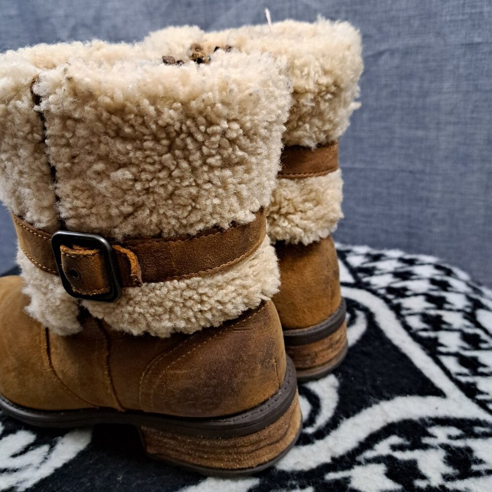 %Size 7.5 UGG Women's Blayre II Boots Water-Resistant Medial Zipper D15 - Picture 5 of 14